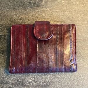 Vintage Eel Skin‎ Womens Bi-Fold Wallet Burgundy Snap Closure Lightweight